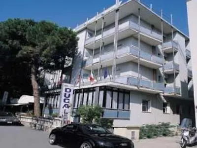 Hotel Ducale リミニ